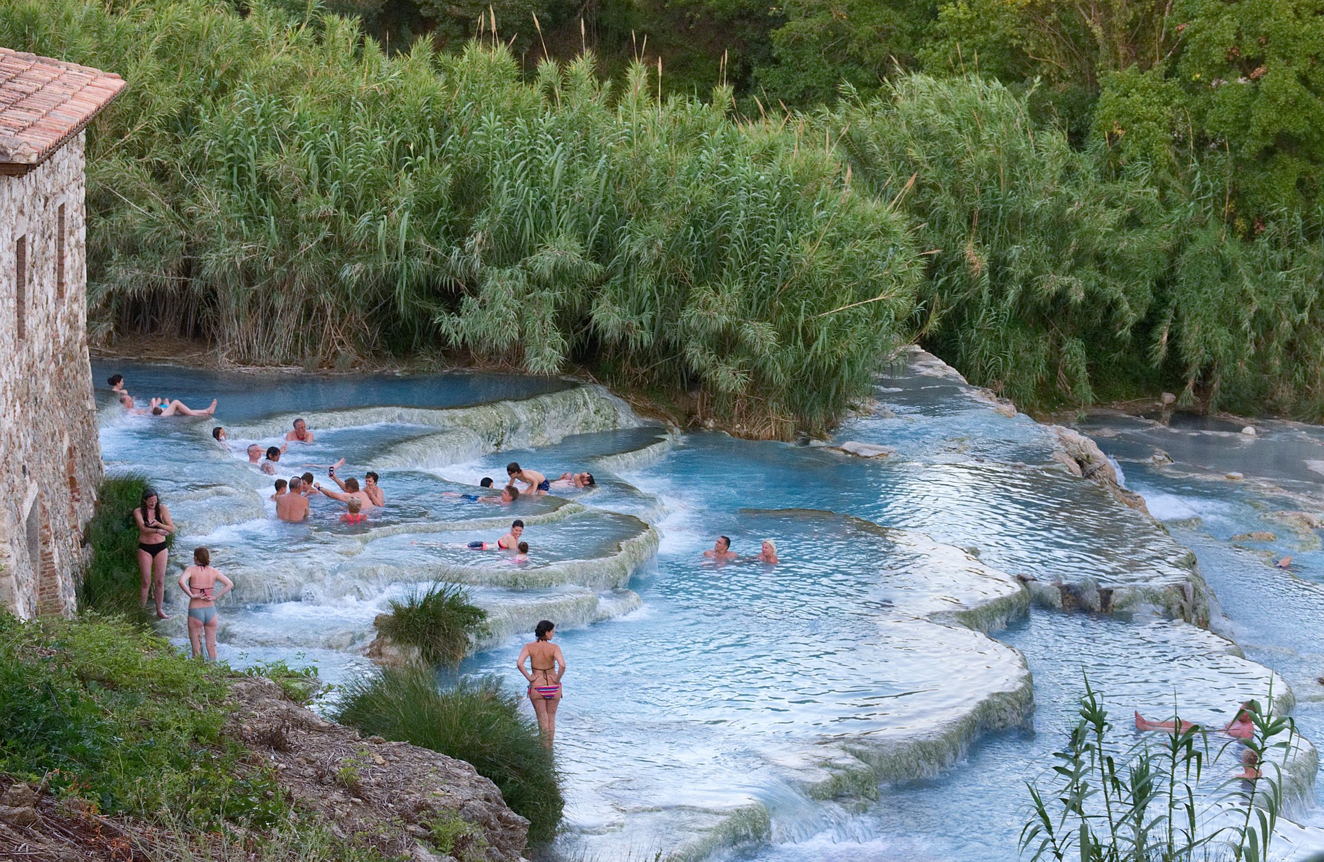 Maremma “di vapore”: Viaggio tra le Sorgenti Termali e il Benessere Millenario